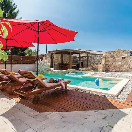 Dom wakacyjny House Radigosa
