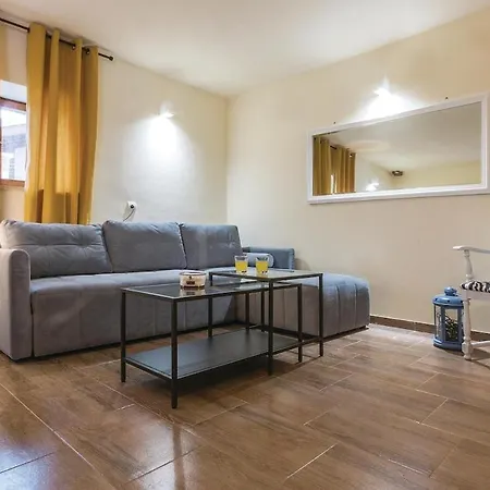 Dom wakacyjny House Radigosa Peresiji